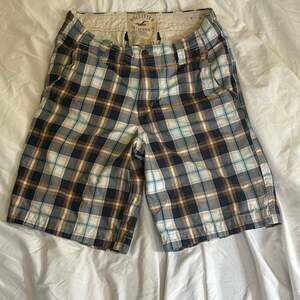 Hollister California Plaid Shorts Size 31